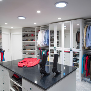 Hixson-Contemporary-Closet-02